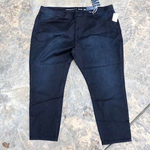 New Avenue Denim Skinny 32A spill On Pants